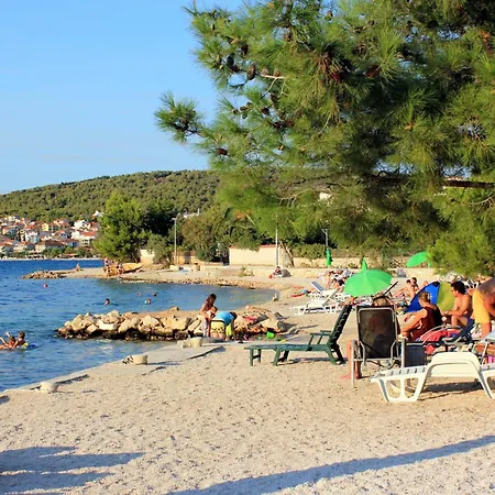 Apartment With Parking Space - 24605 Trogir